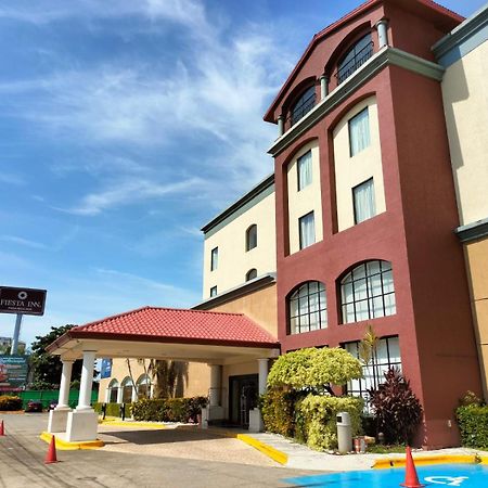 Fiesta Inn Poza Rica Екстериор снимка